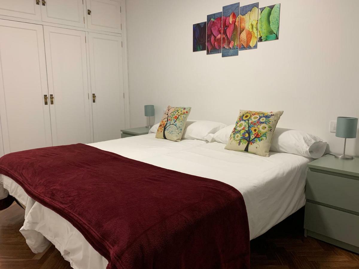 Dotombori Apartment Oleiros Luaran gambar